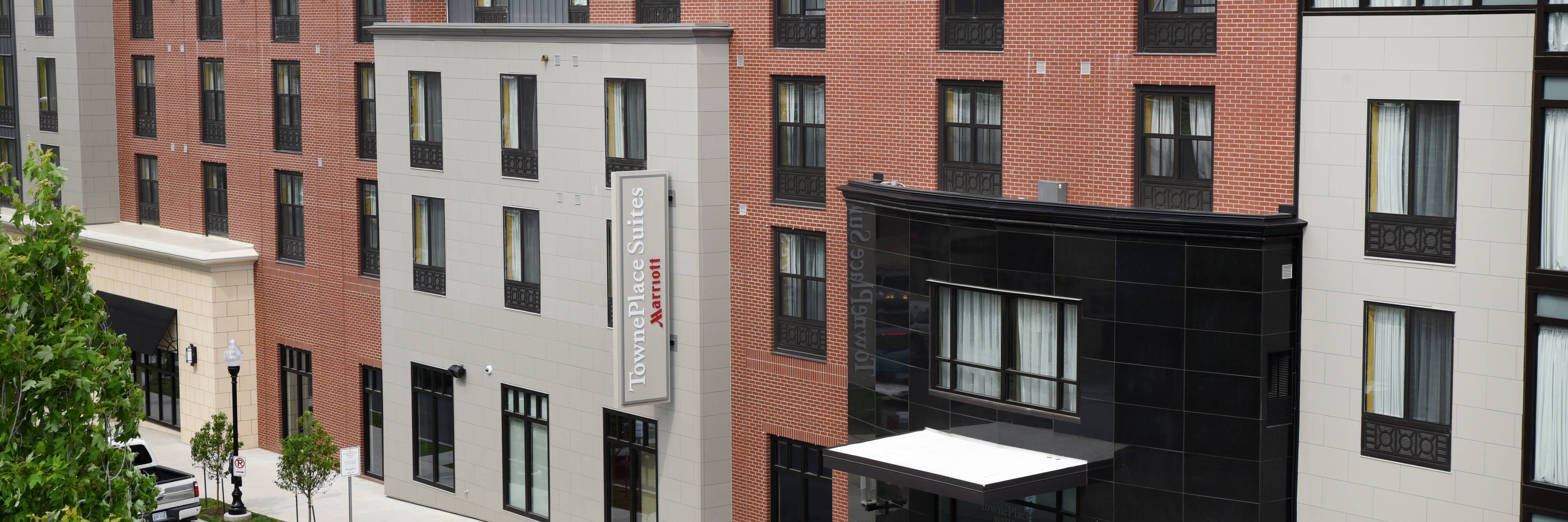 TownePlace Suites by Marriott Lawrence Downtown