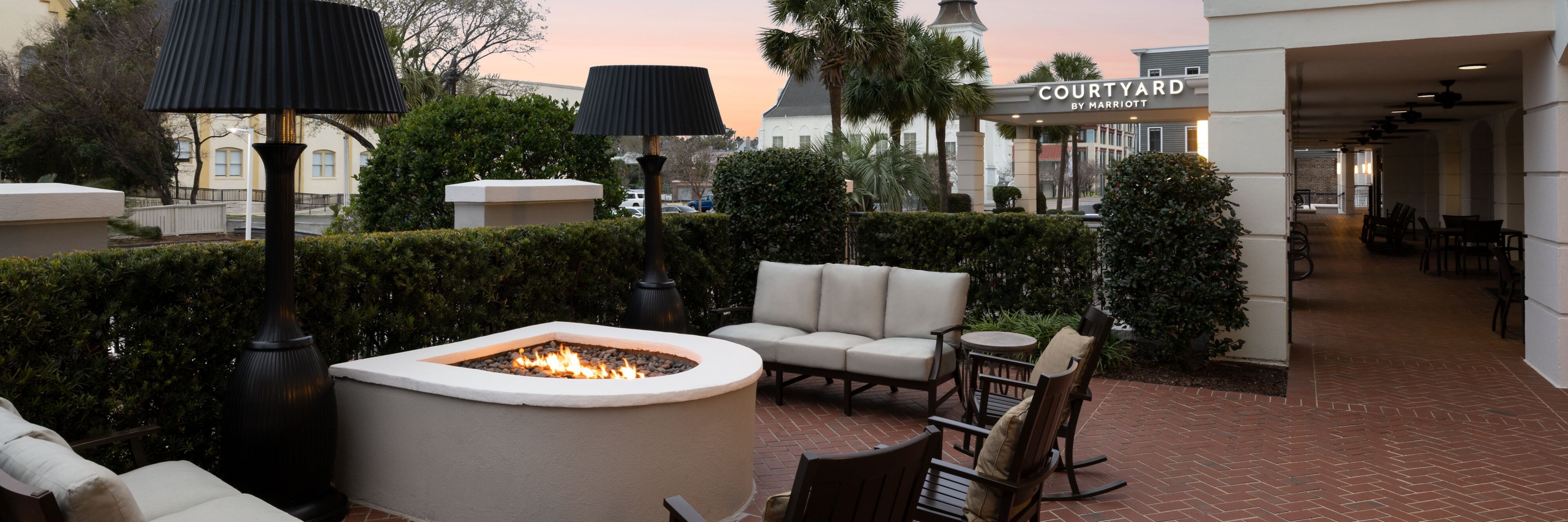 Courtyard by Marriott Charleston Historic District