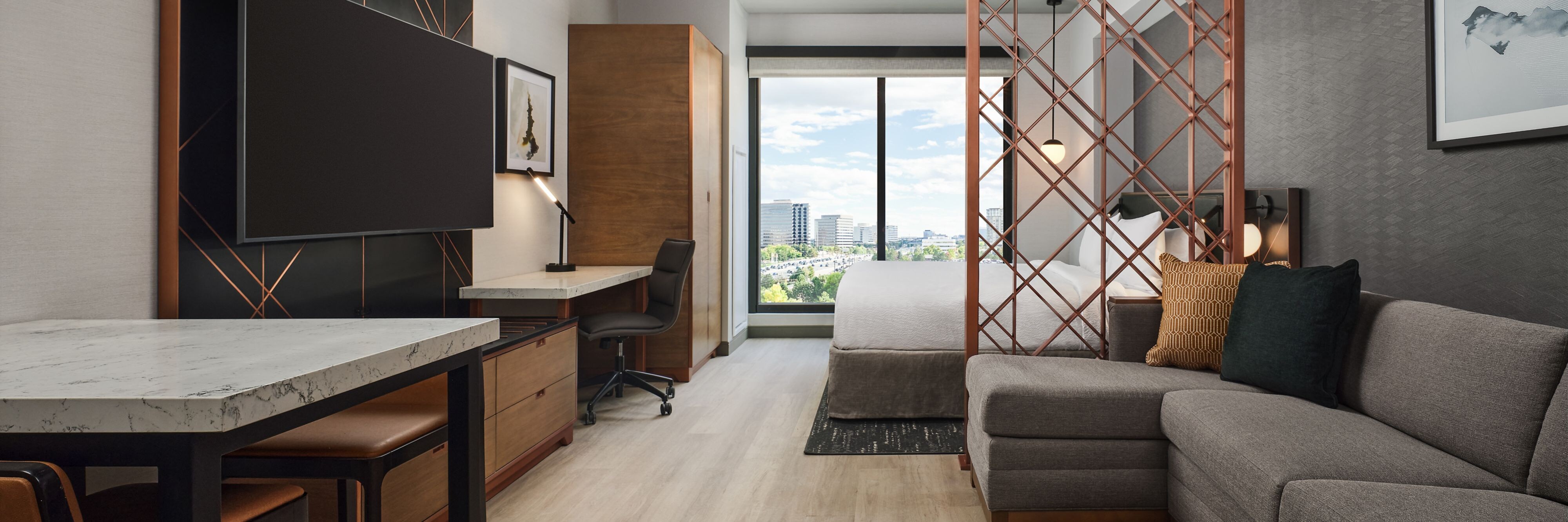 Apiary Hotel Belleview Station Denver