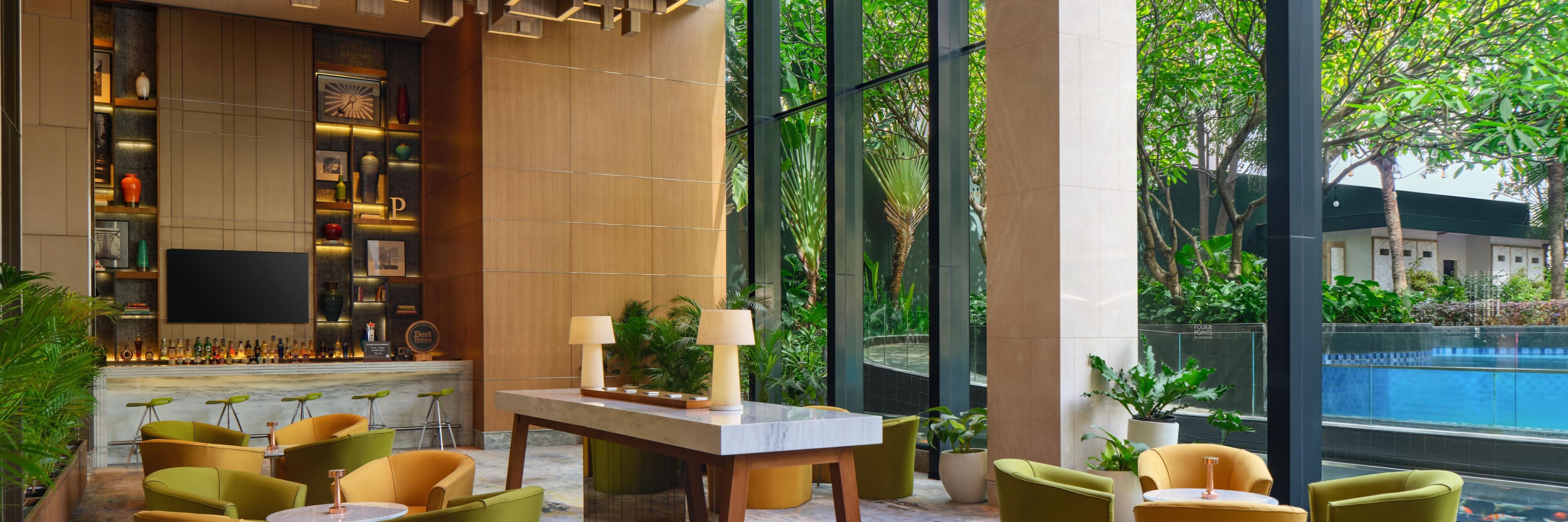 Four Points by Sheraton Surabaya, Tunjungan Plaza