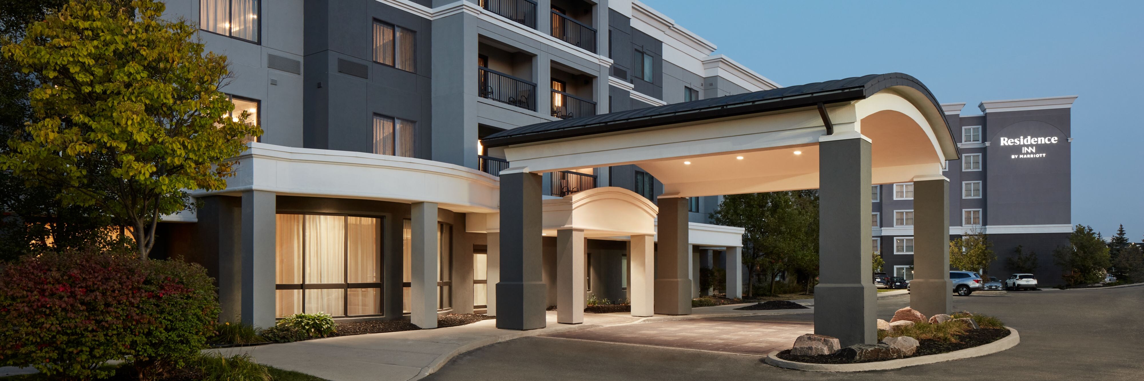 Courtyard by Marriott Mississauga-Airport Corporate Centre West