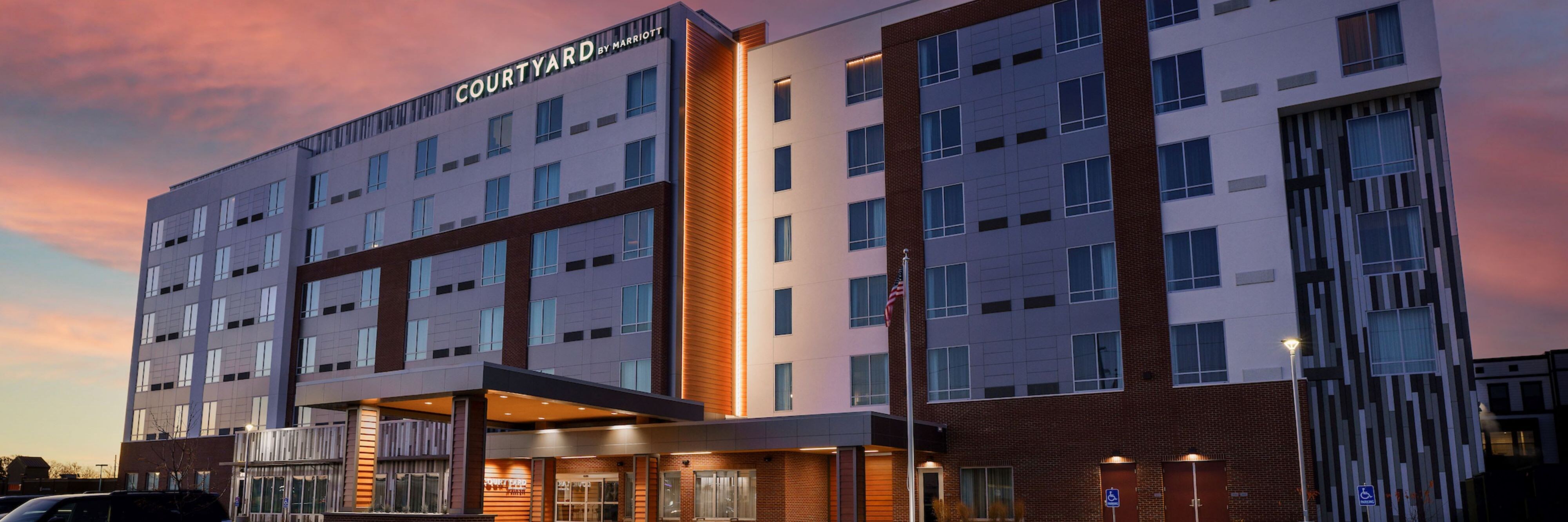 Courtyard by Marriott Indianapolis Fishers