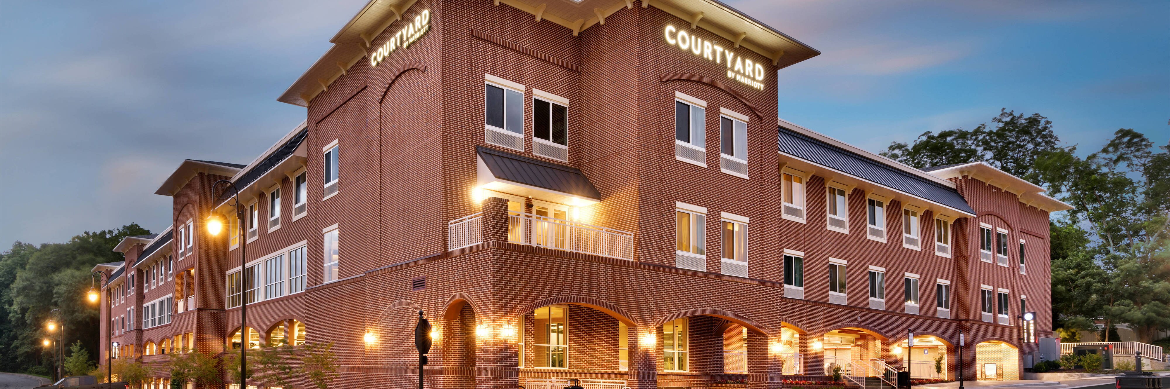 Courtyard by Marriott Atlanta Duluth Downtown