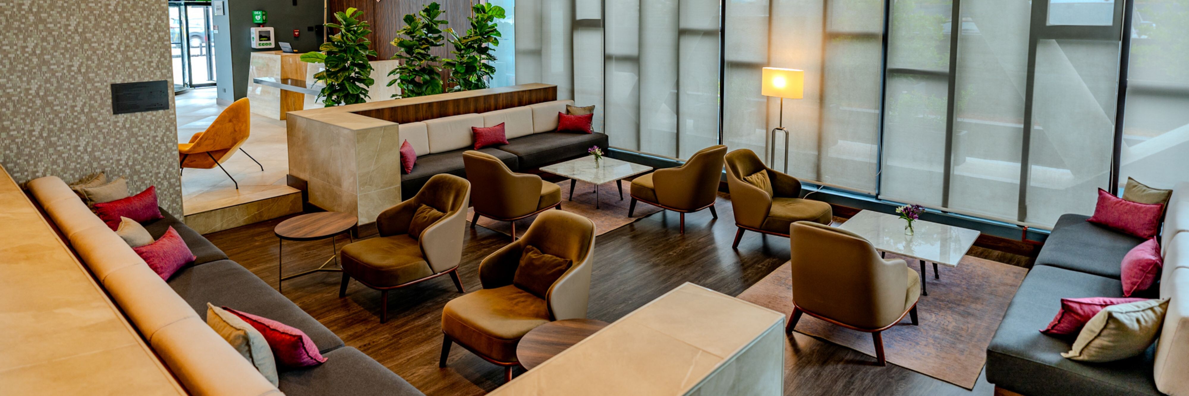 Courtyard by Marriott Santiago Airport