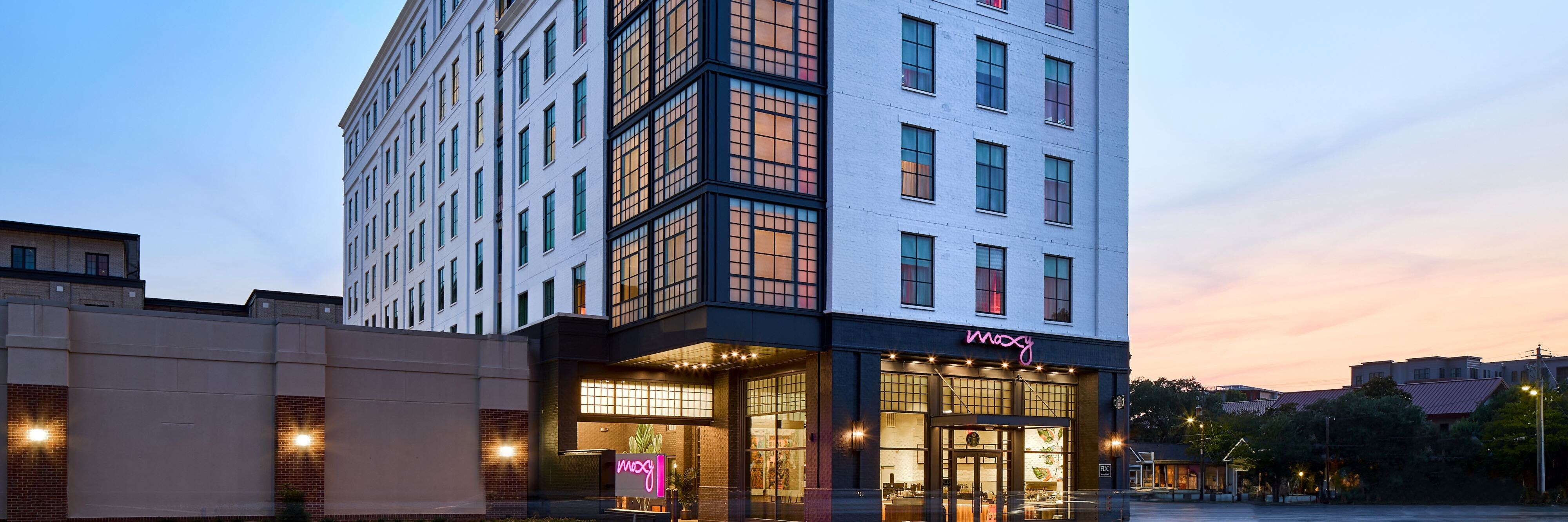 Moxy Charleston Downtown