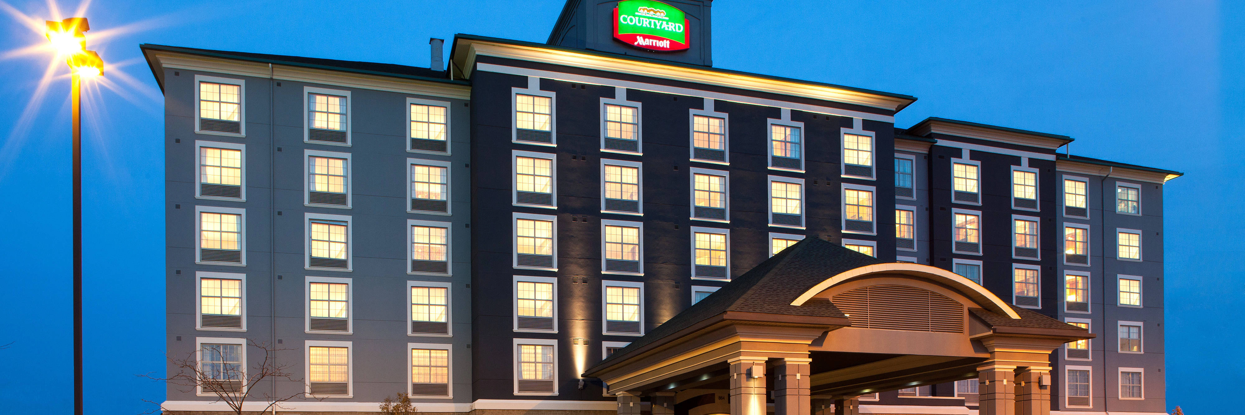 Courtyard by Marriott London