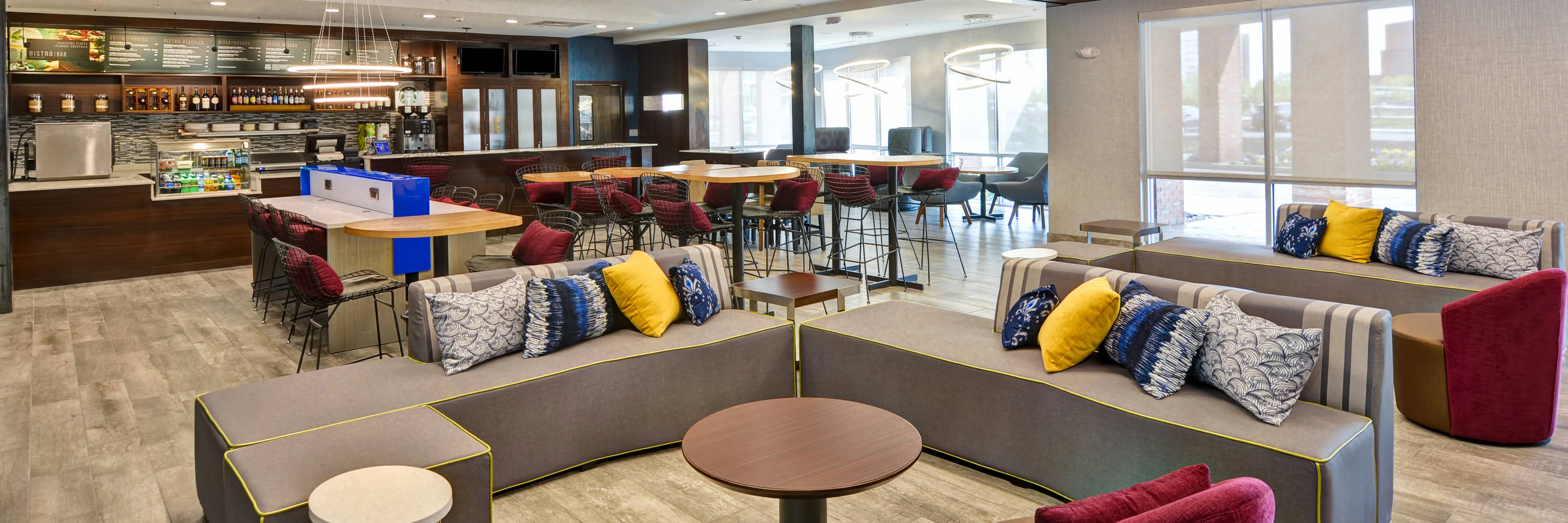 Courtyard by Marriott Long Island Islip/Courthouse Complex