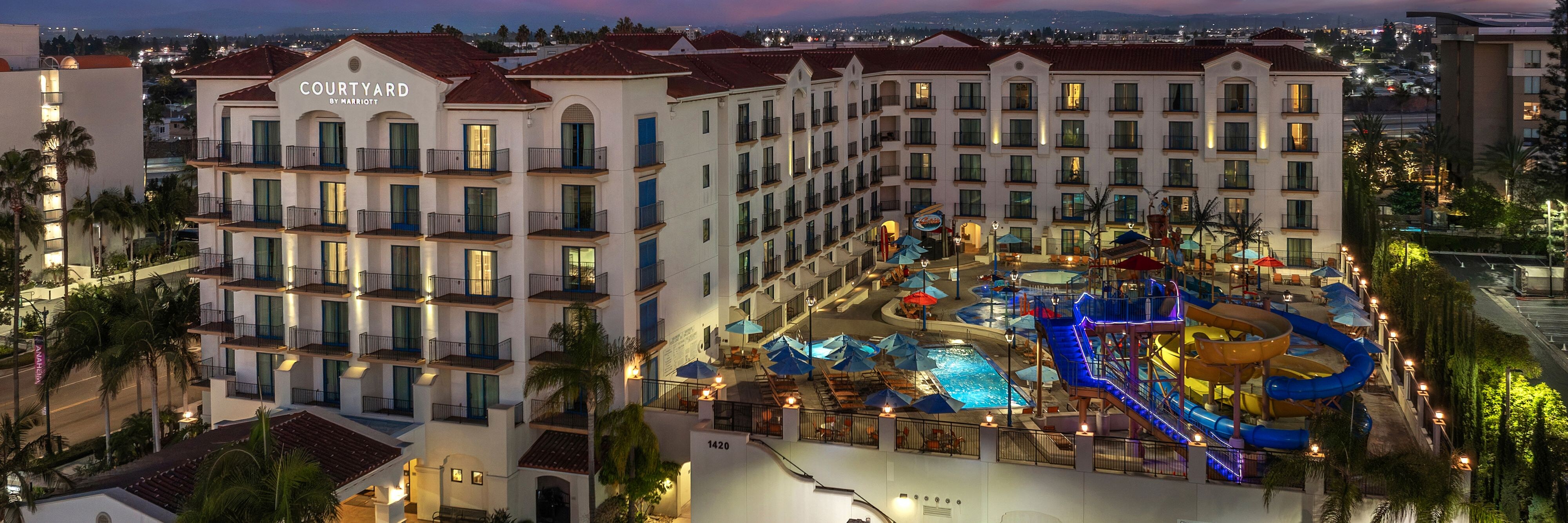 Courtyard by Marriott Anaheim Theme Park Entrance