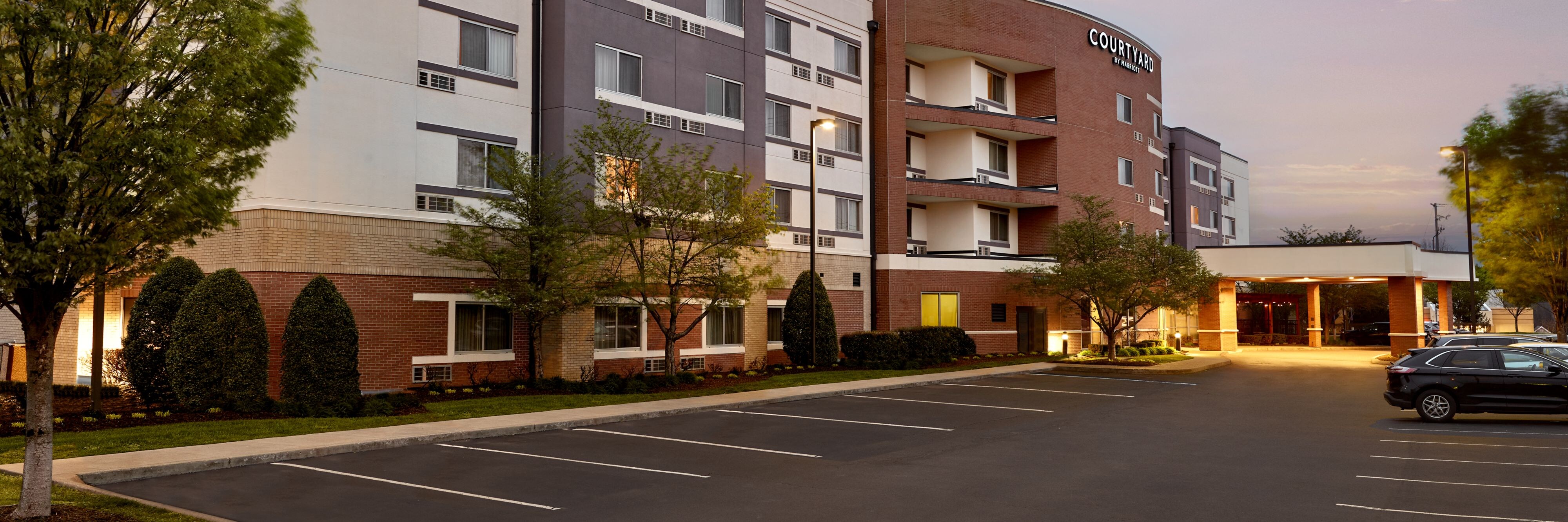 Courtyard by Marriott Nashville Goodlettsville