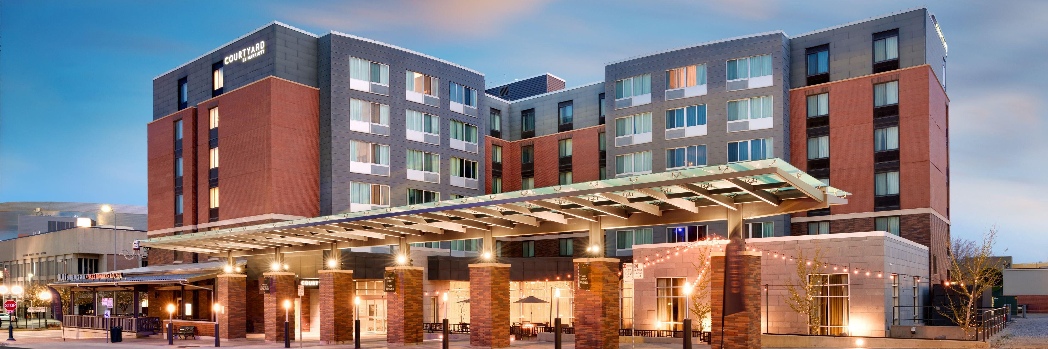 Courtyard by Marriott Lincoln Downtown/Haymarket