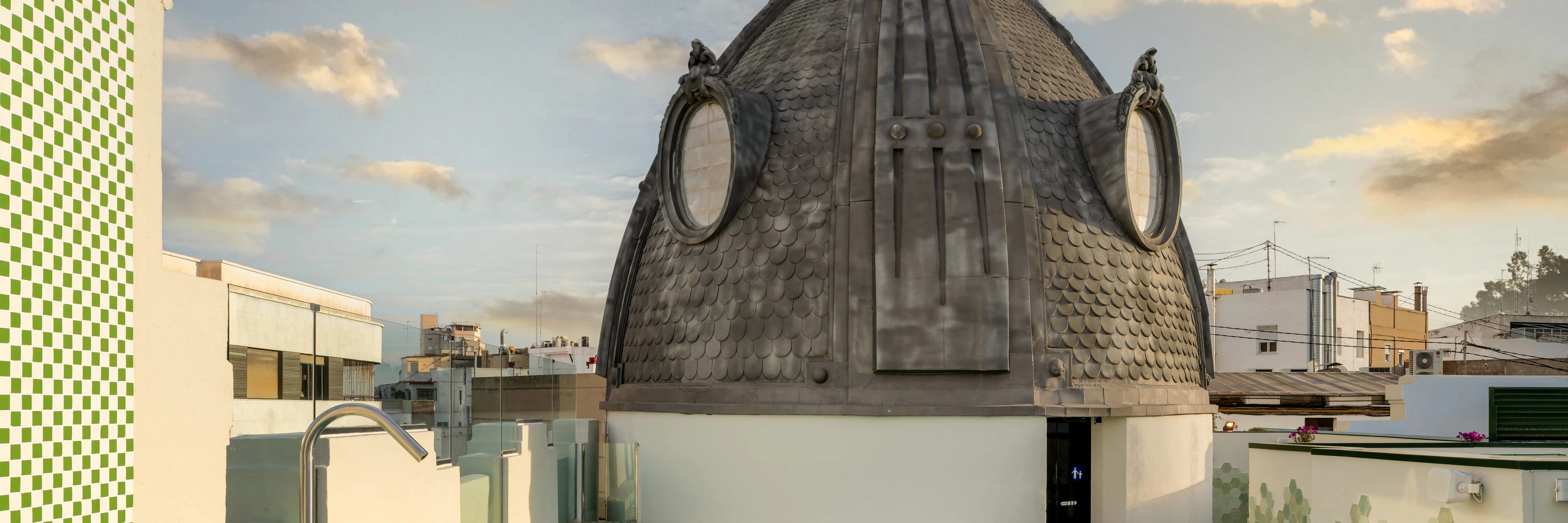 Palacio Santa Clara, Autograph Collection