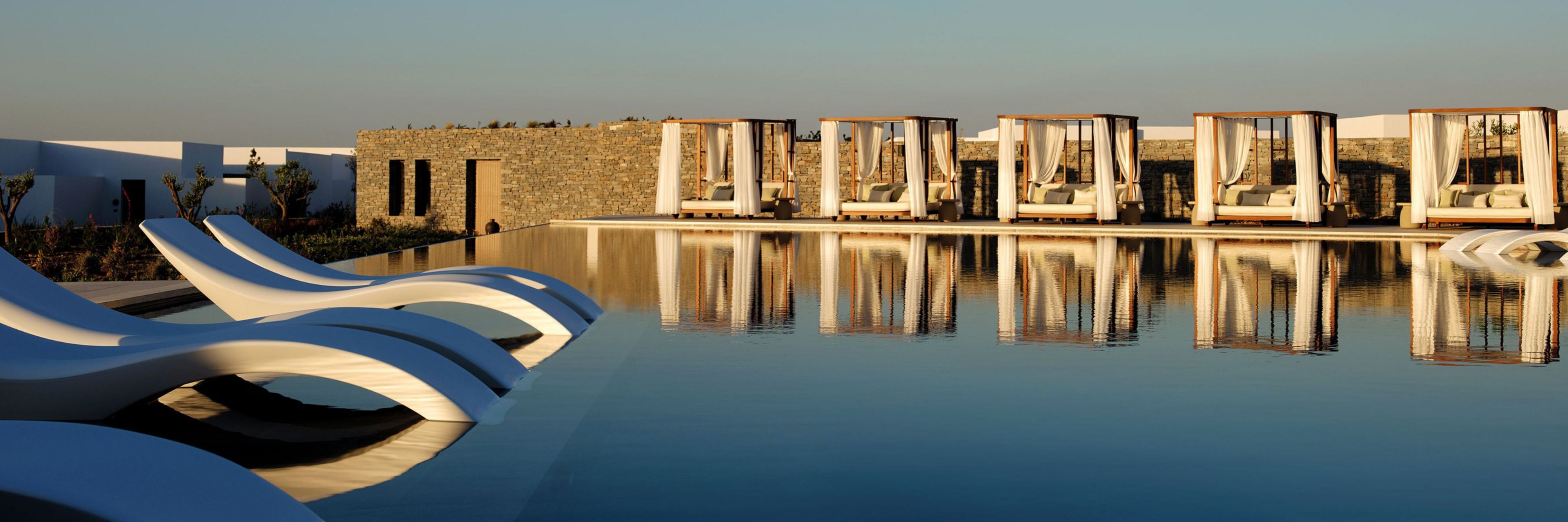Orosea, Paros, Autograph Collection