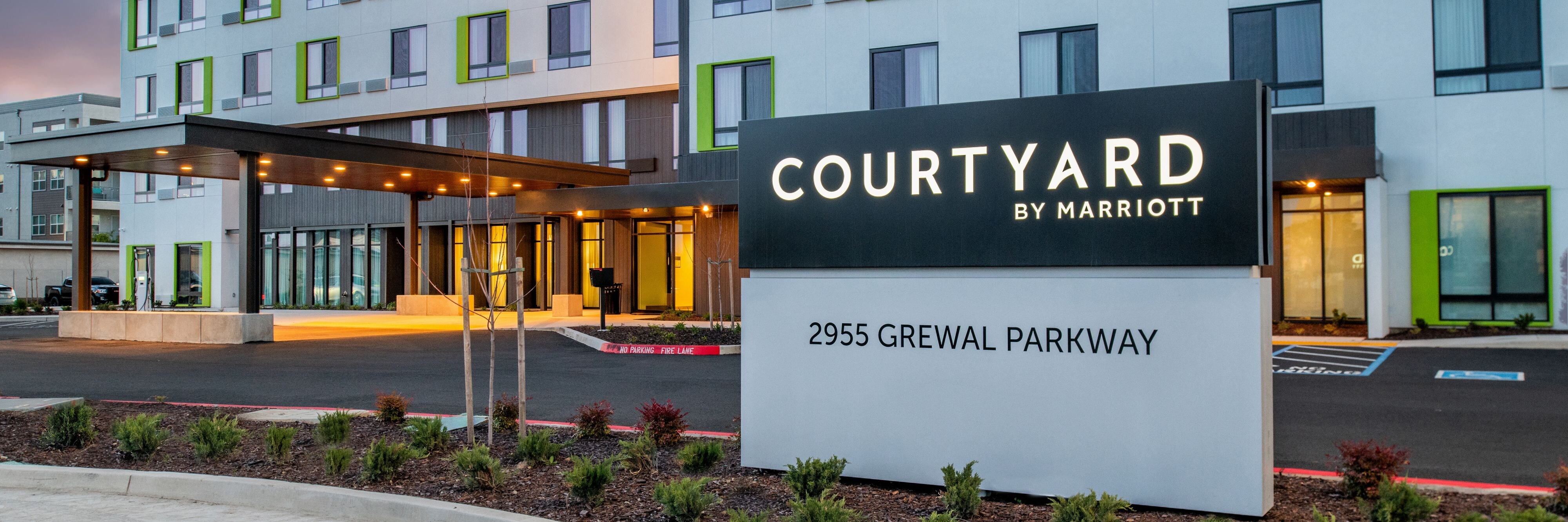 Courtyard by Marriott Modesto North