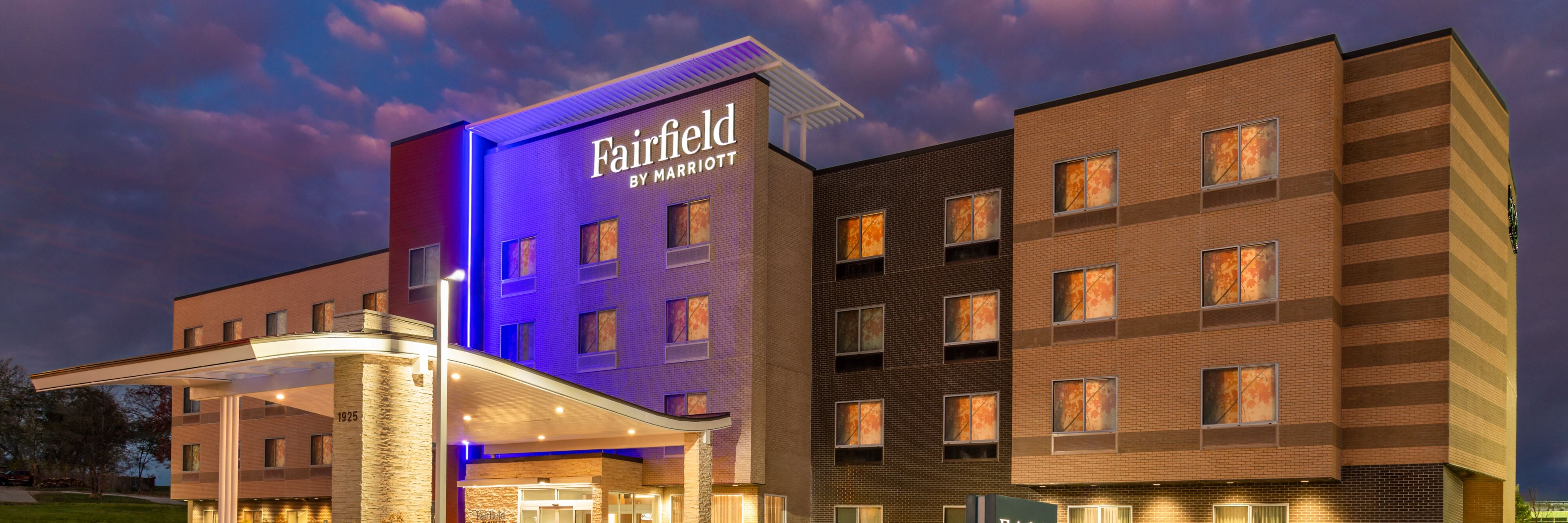 Fairfield by Marriott Inn & Suites Kansas City at The Legends