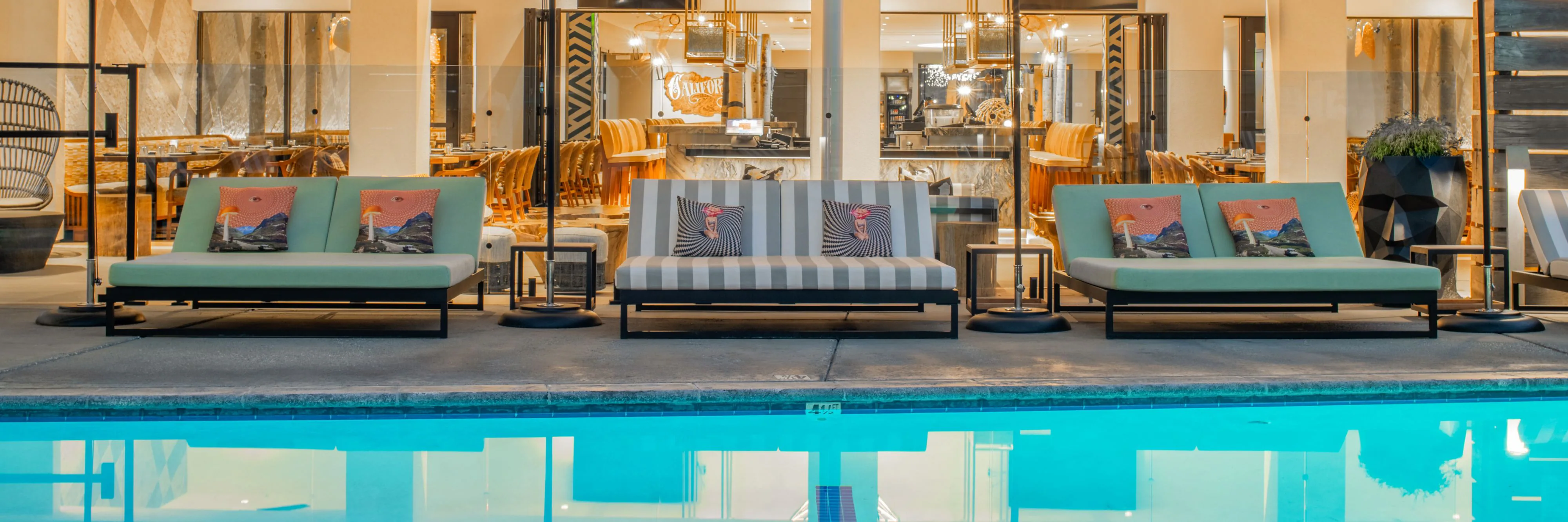Hotel Paradox, Autograph Collection