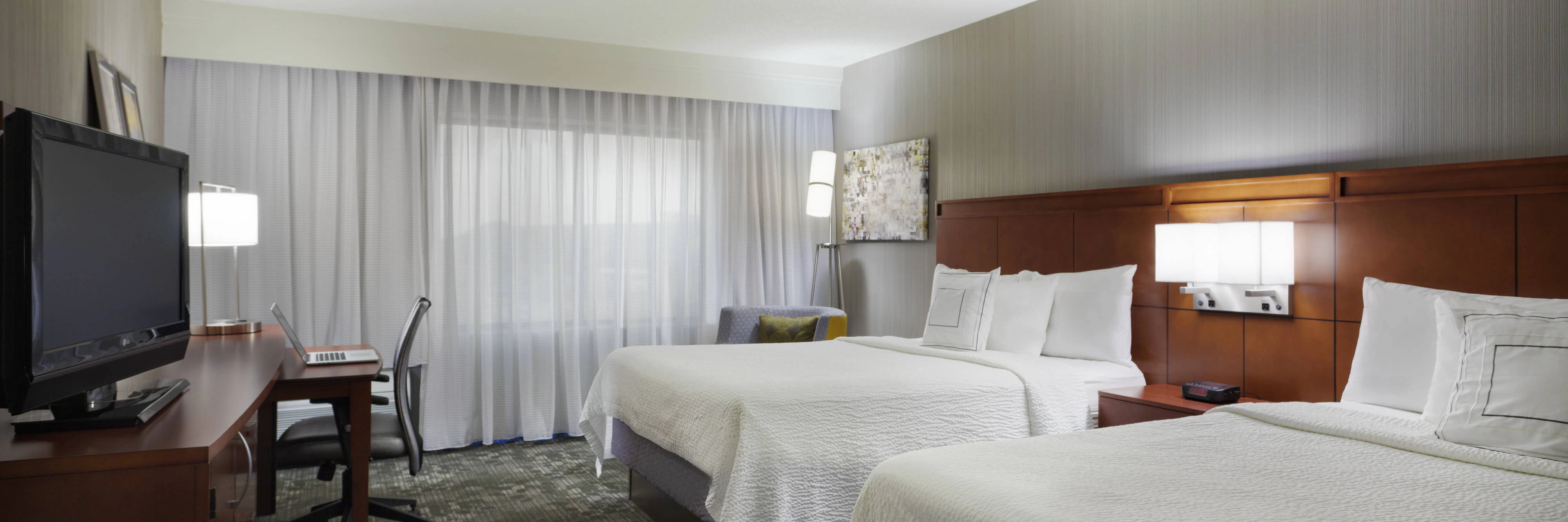 Courtyard by Marriott Chicago St. Charles