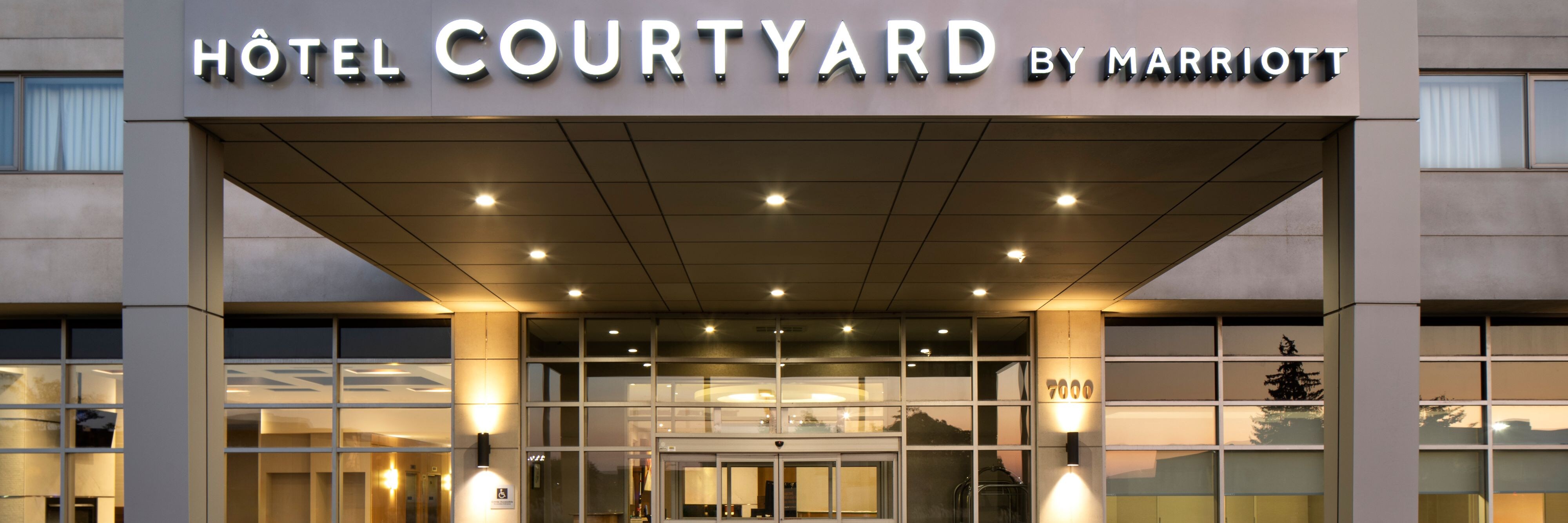 Courtyard by Marriott Montreal Airport