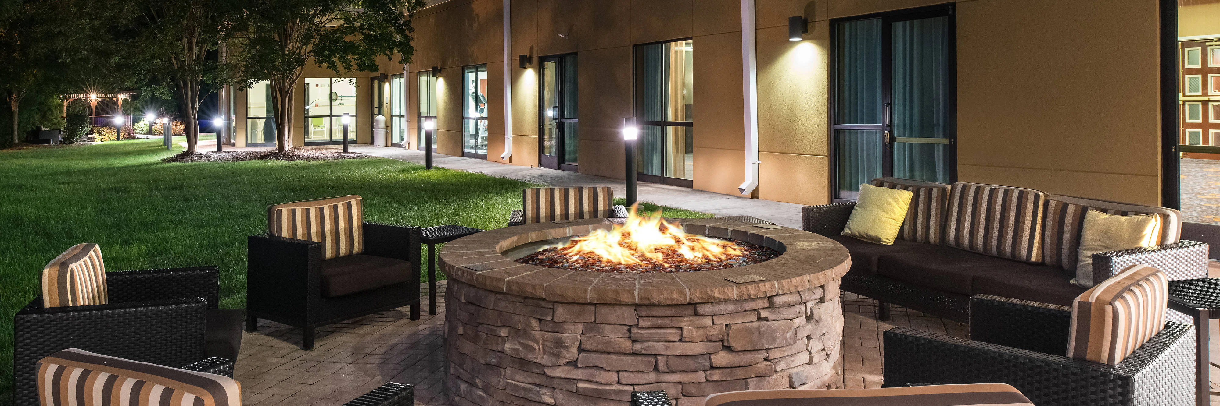 Courtyard by Marriott Charlotte Gastonia