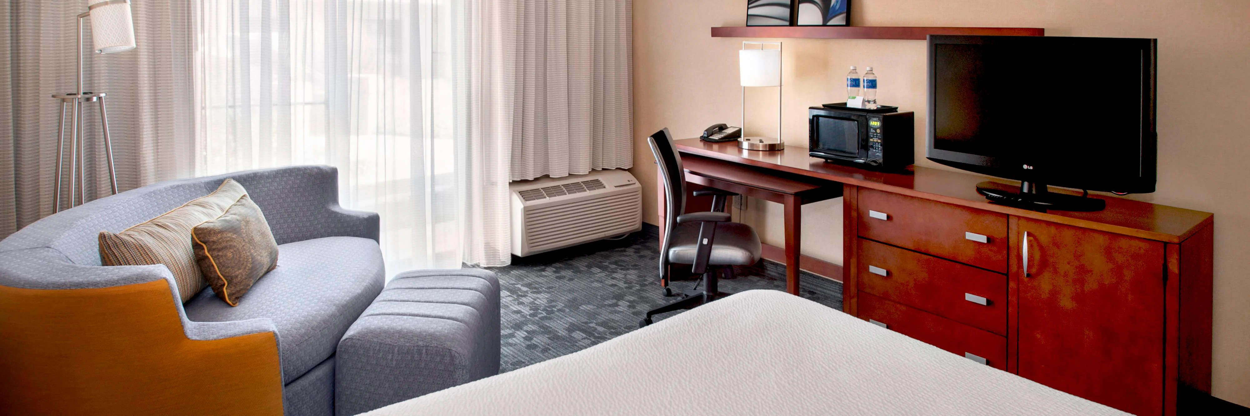Courtyard by Marriott Hartford/Windsor Airport