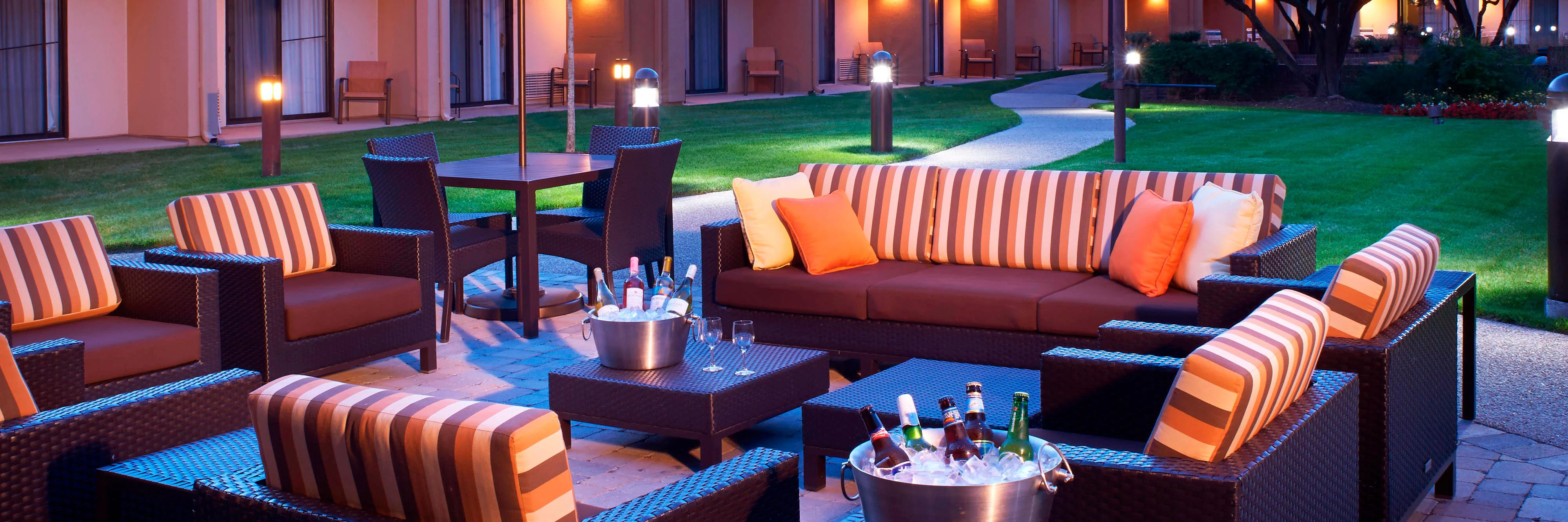 Courtyard by Marriott Chicago Arlington Heights/South