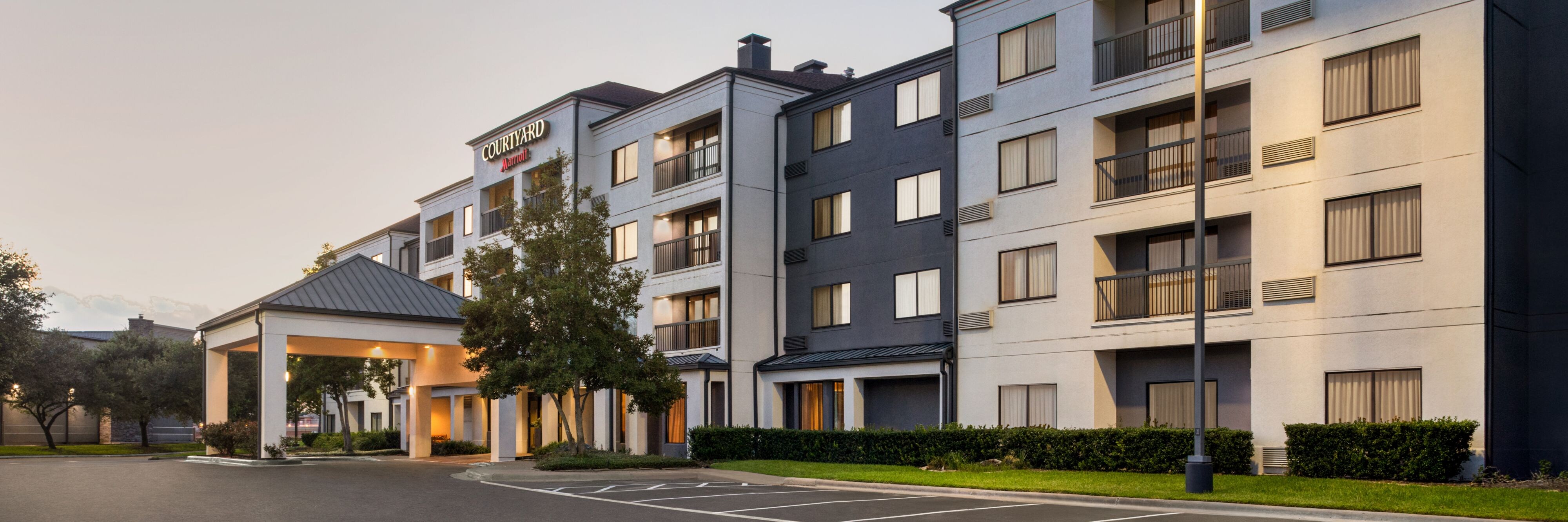 Courtyard by Marriott Houston Sugar Land/Stafford