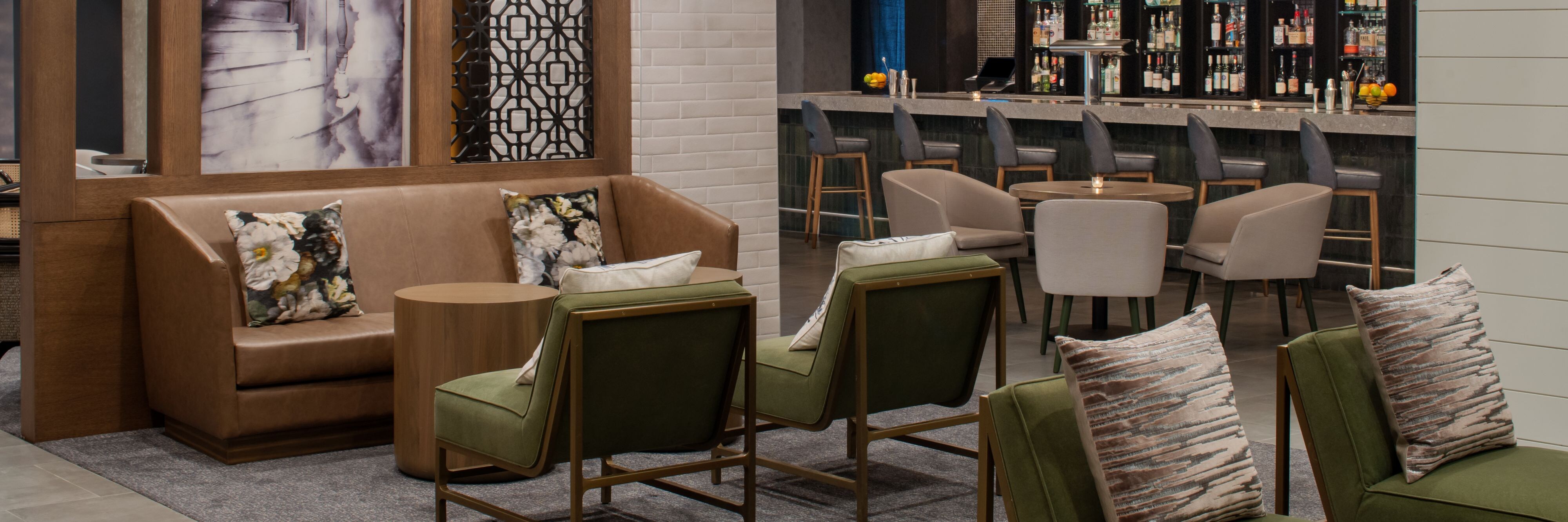 Renaissance Chicago North Shore Hotel