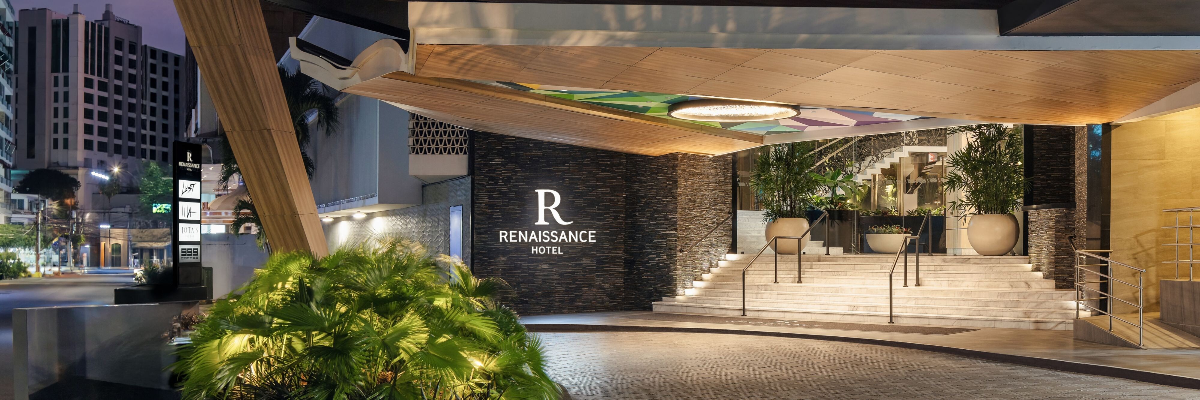 Renaissance Panama City Hotel