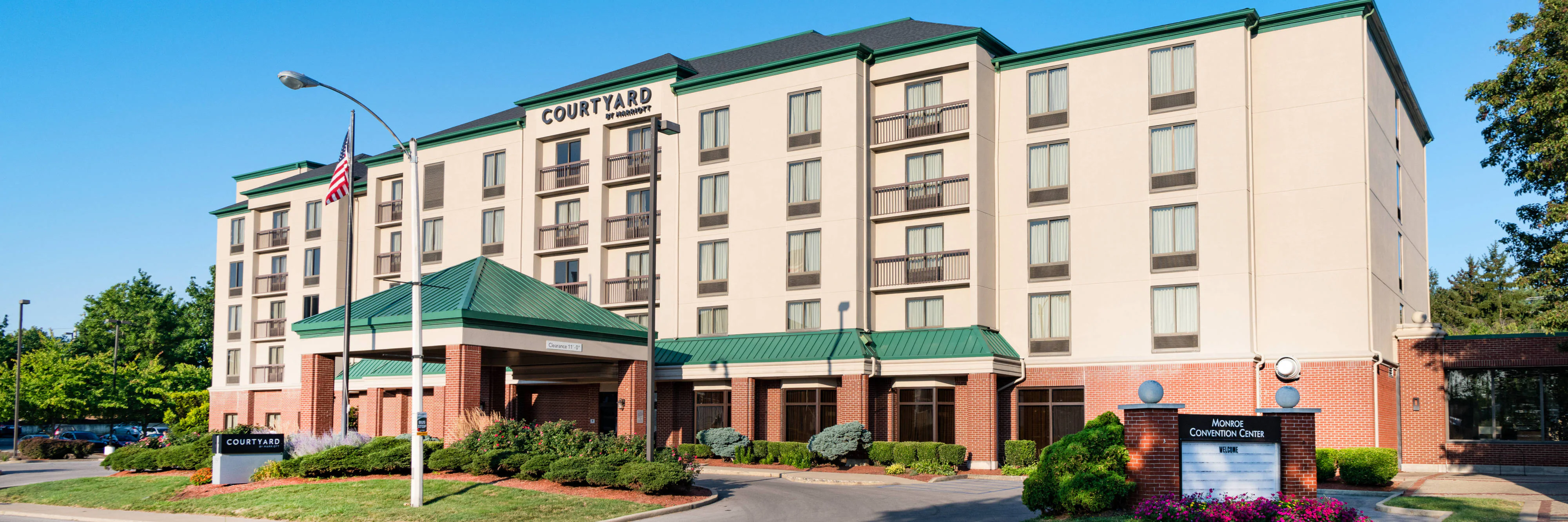 Courtyard by Marriott Bloomington