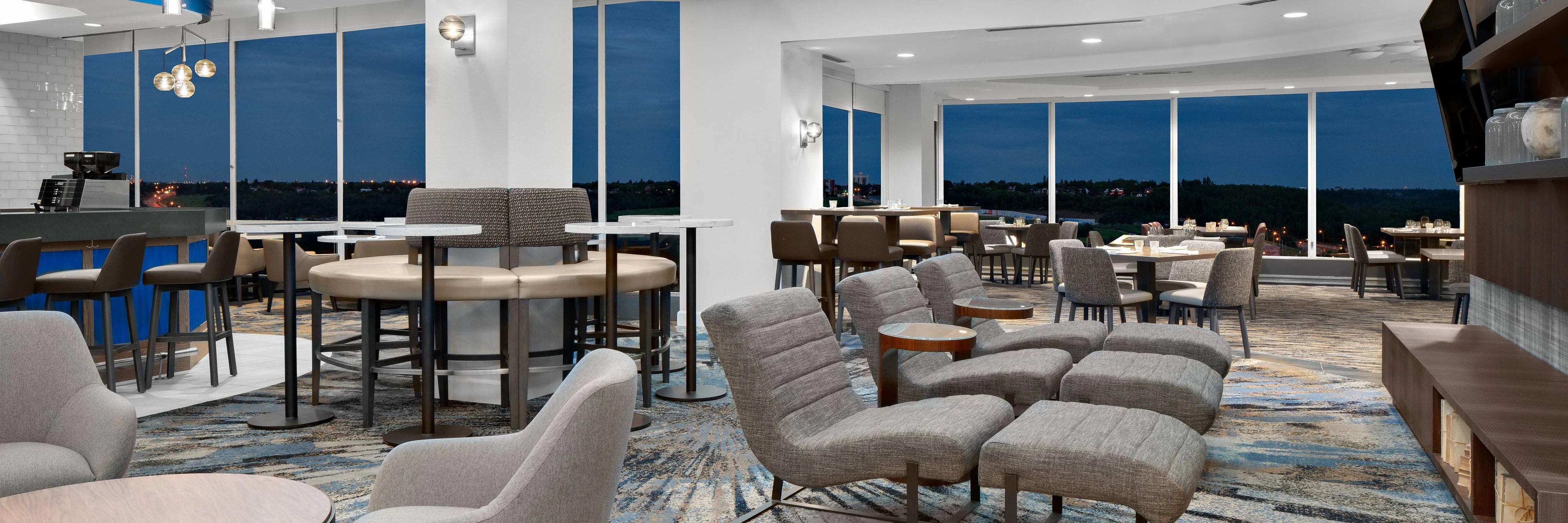 Courtyard by Marriott Edmonton Downtown